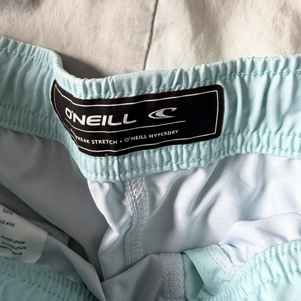 Men's Colorblock Peach & Blue Swim Trunks - Picture 6 of 8